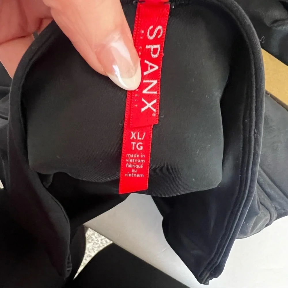 Spanx‎ Faux Leather Leggings